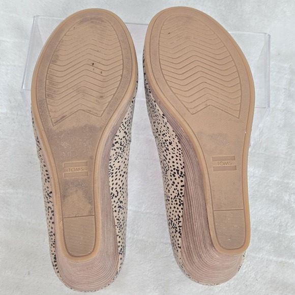 TOMS‎ Michelle Wedge Women's Sz 7.5 Heel Pump Sand Tiny Cheetah Peep Toe Canvas - Picture 9 of 9